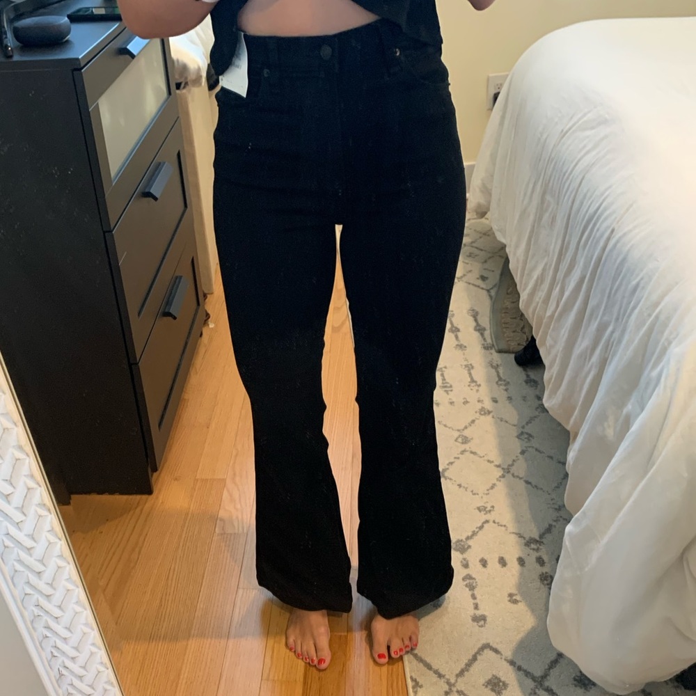 A&F Ultra High Rise Flare Jeans - Picture 2 of 4